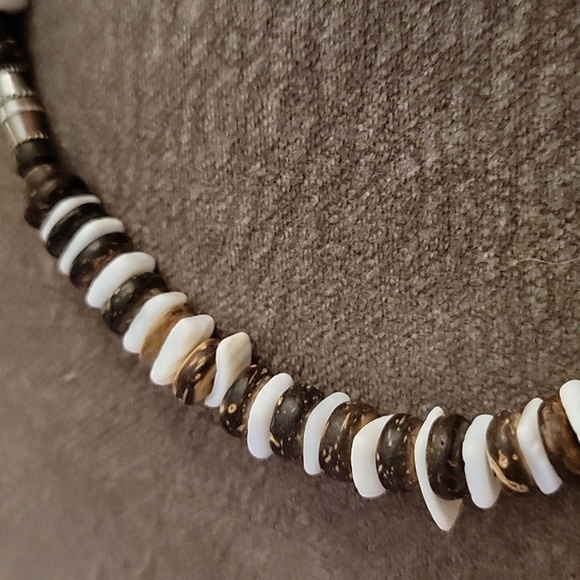 Vtg Puka and Coconut Shell Surfer Mermaidcore Choker Necklace - Picture 7 of 7